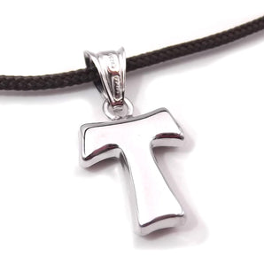 Collana uomo con Croce Tau Tao in argento 925 e cordino