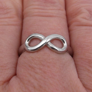 Anello Infinito in argento 925 regolabile simbolo infinity