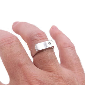 anello argento con diamante nero